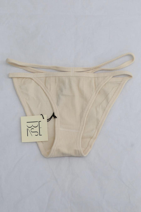 Baserange Nida shorts Unni-RB-Wi22 Undyed